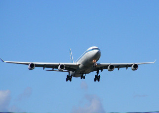 immagine aereo aeroporto bologna ncc